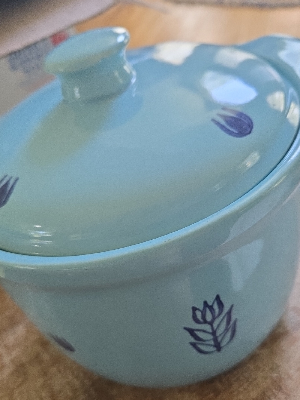 Vintage Cronin Blue Tulip Bean Pot Casserole Dish with Lid MCM 2 Qt (BIN 010)